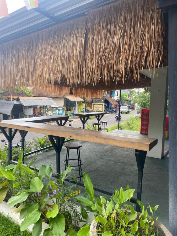 Paca'S Reggae Bar & Hostel Ambat Exterior photo