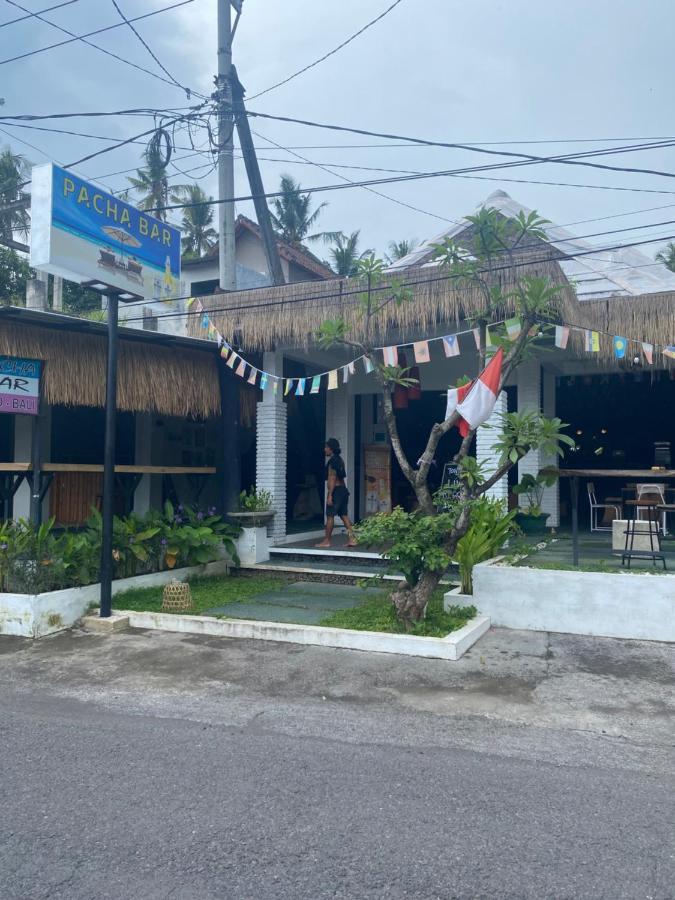 Paca'S Reggae Bar & Hostel Ambat Exterior photo